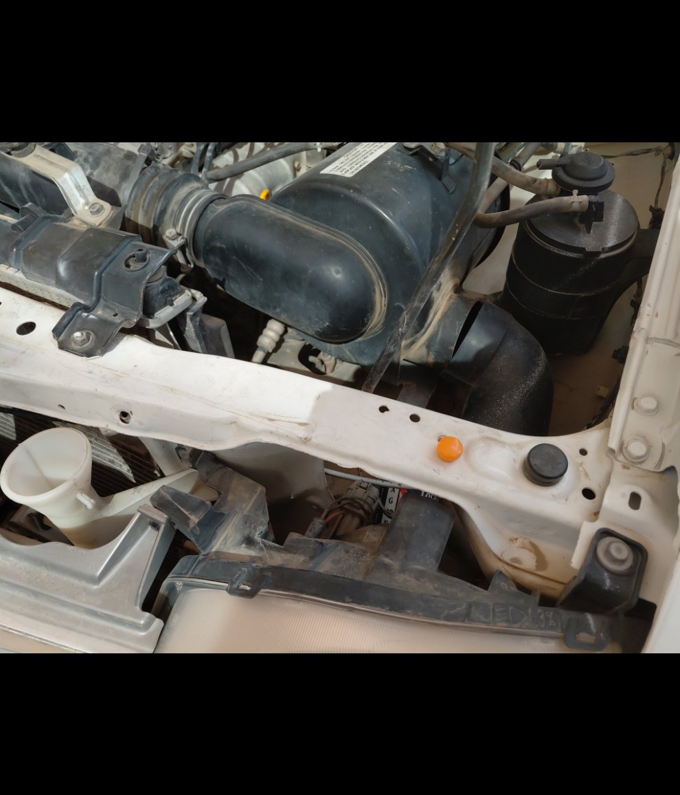 Nissan Pickup  2013 image