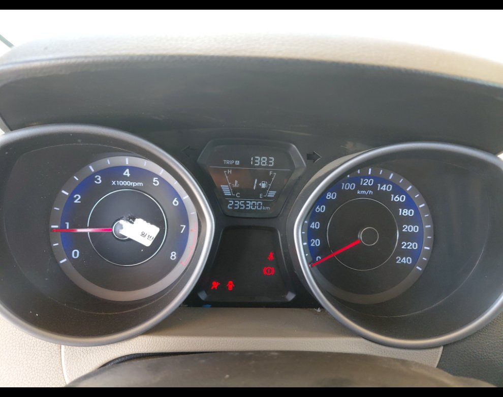 Hyundai Elantra  2016 image