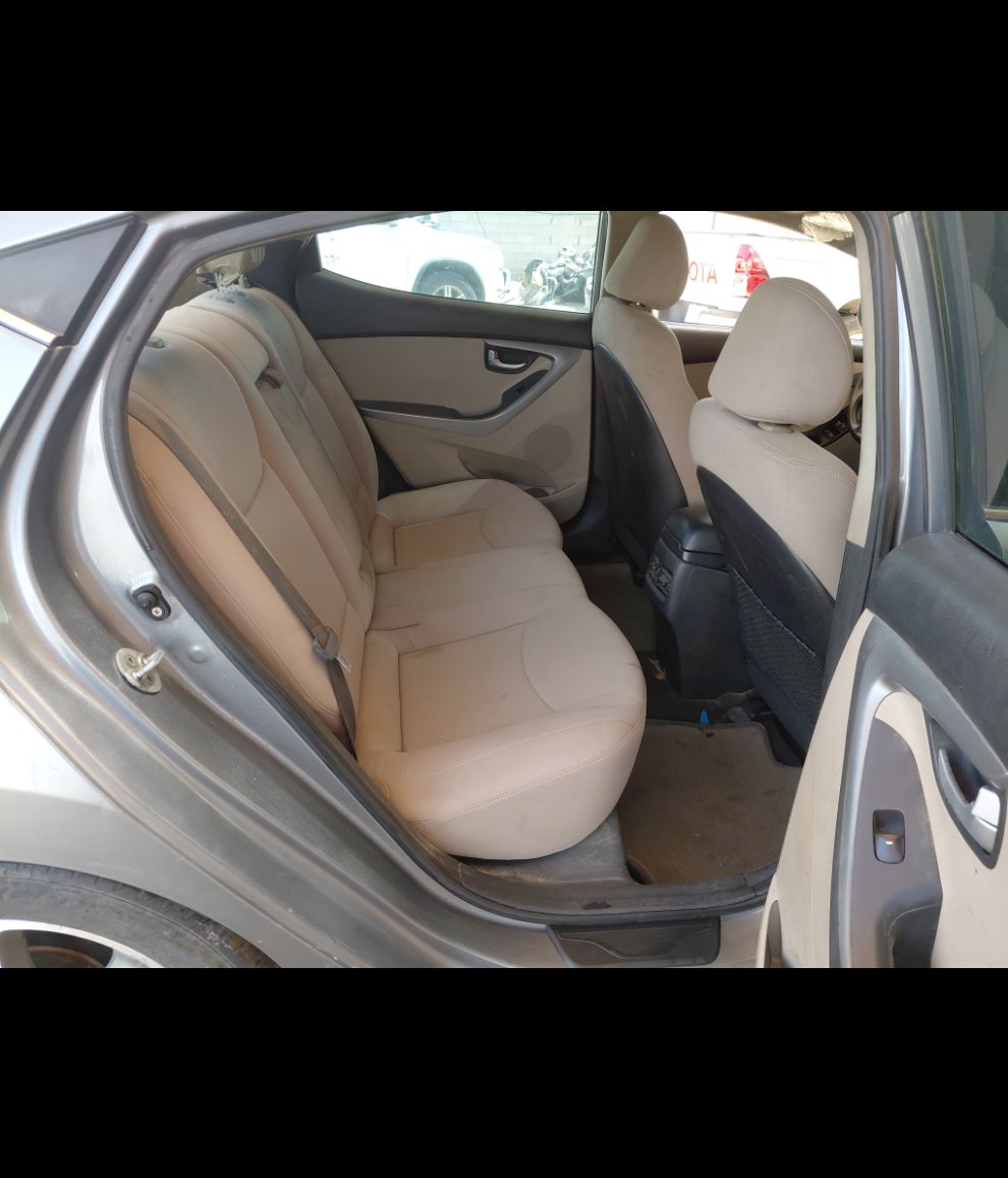 Hyundai Elantra  2016 image