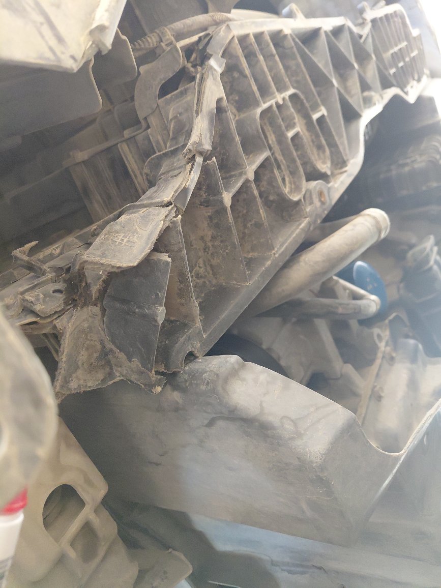 Hyundai Elantra  2016 image