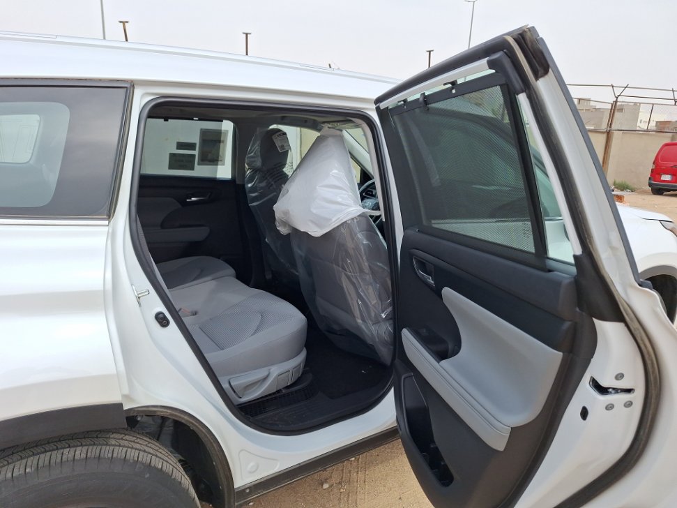 تويوتا هايلاندر LE HEV 2023 image