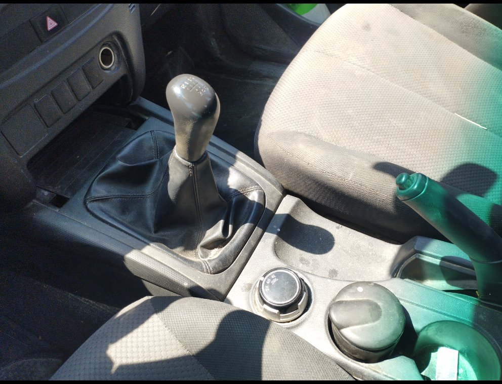 ميتسوبيشي L200  2021 image