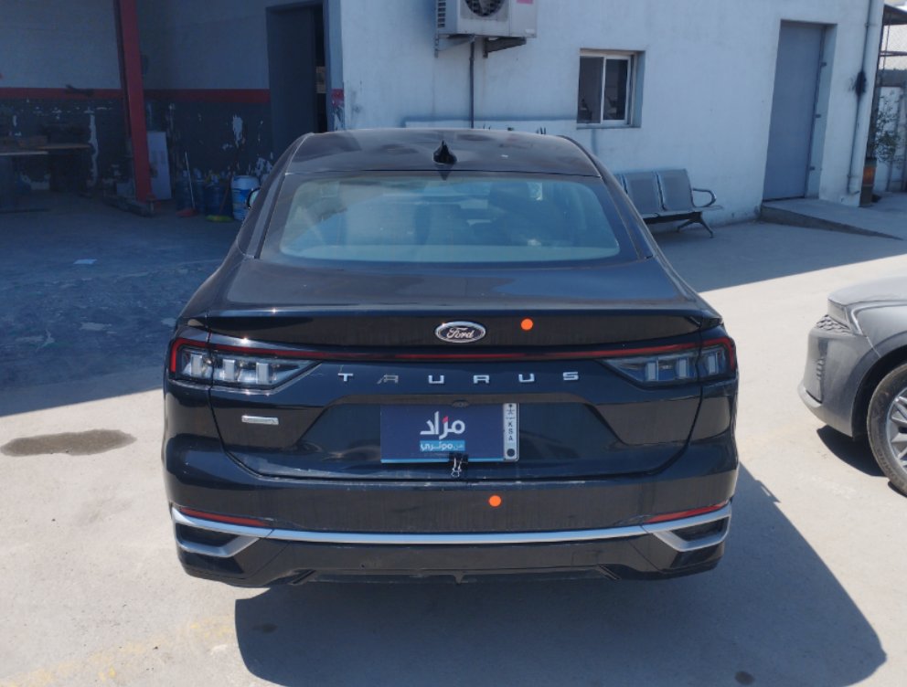 Ford Taurus  2023 image