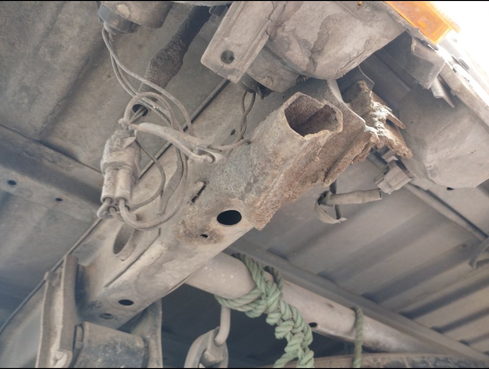 دايهاتسو دباب  2012 image