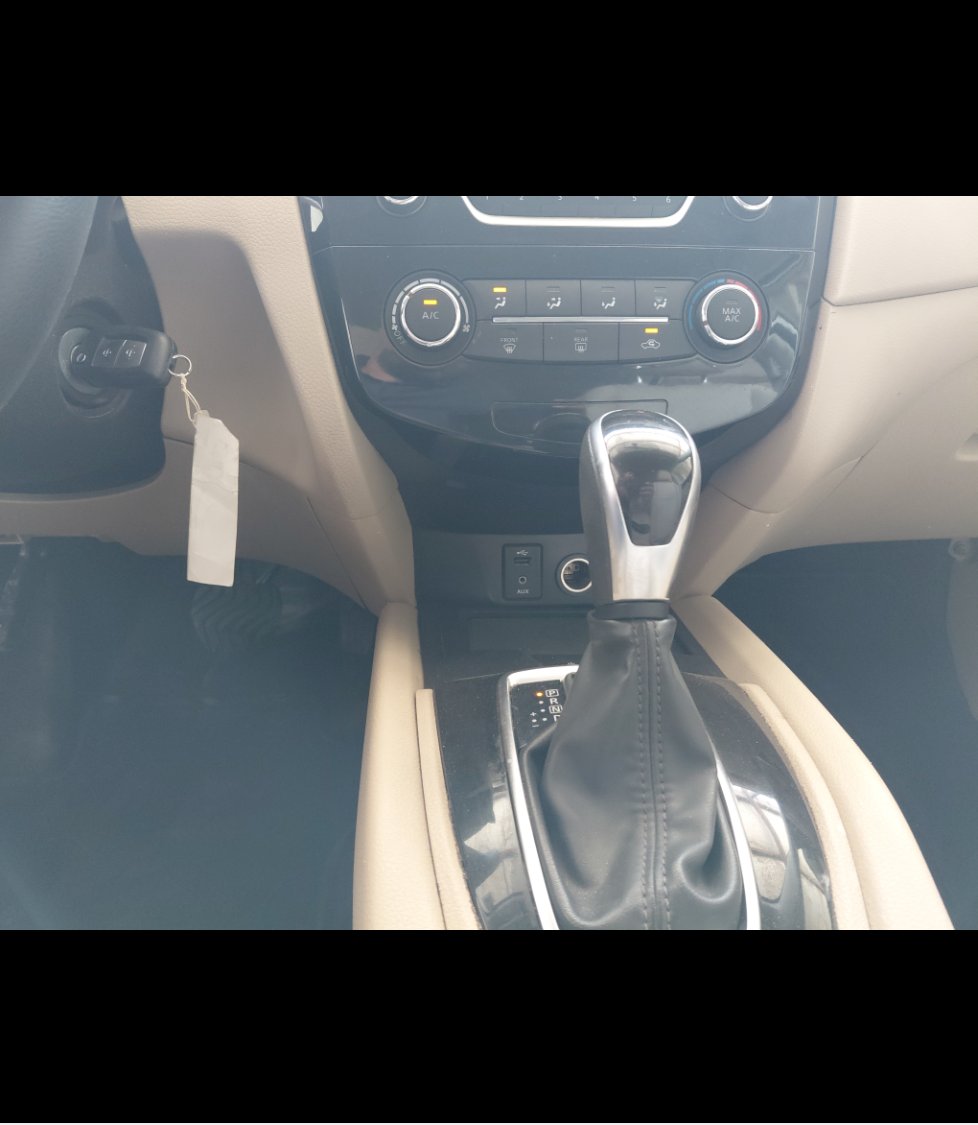 Nissan X-Trail  2021 image