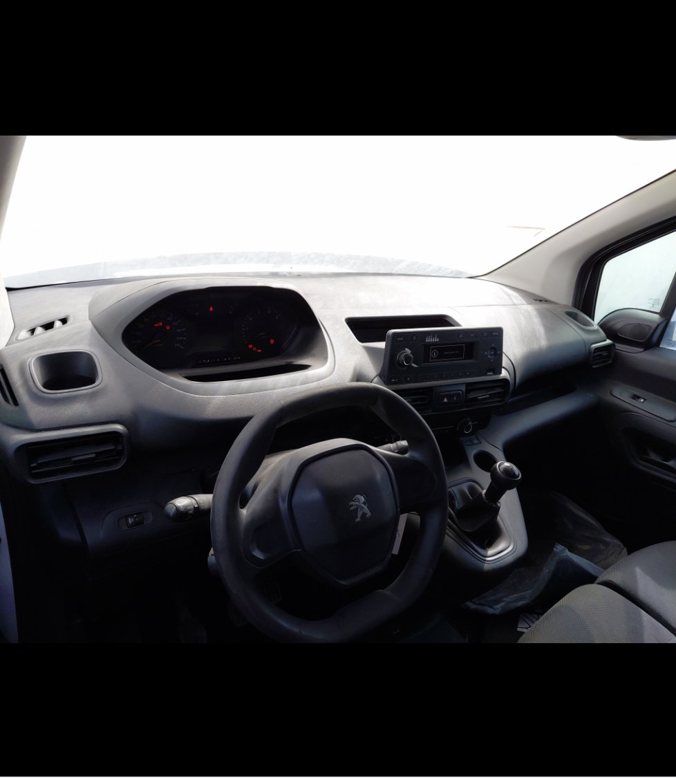 بيجو بارتنر  2022 image