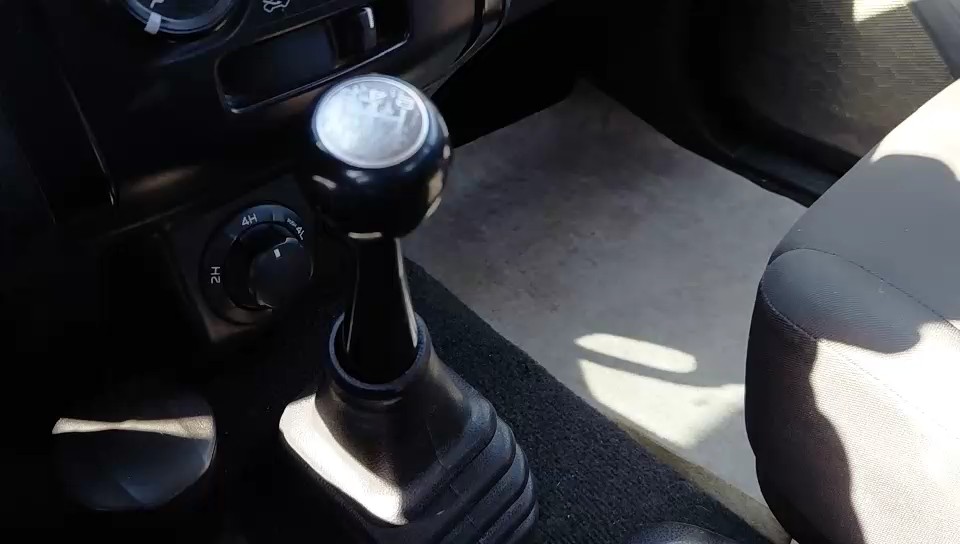 Isuzu D MAX 4X4 - 2020 video