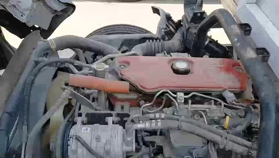 Hino 300  2022 video