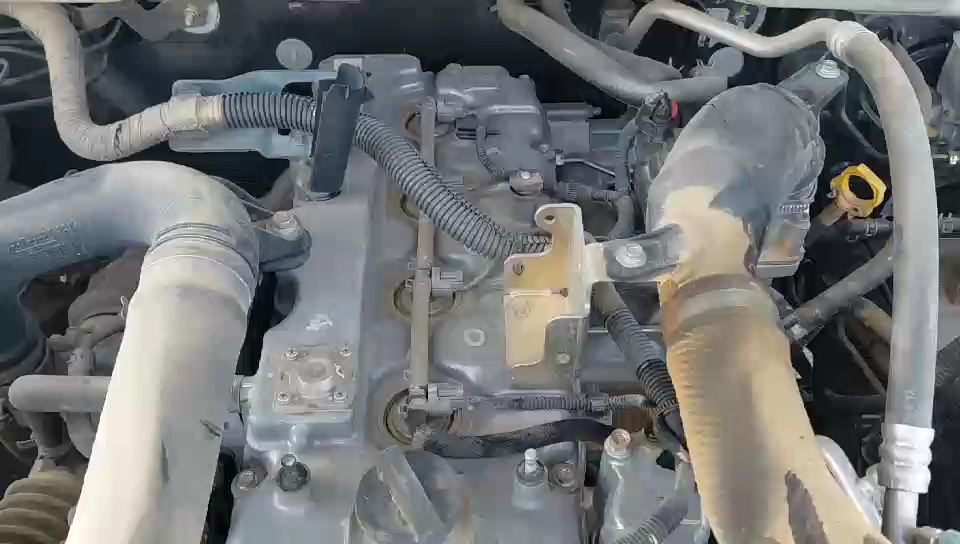 Isuzu D MAX 2x4 2021 video