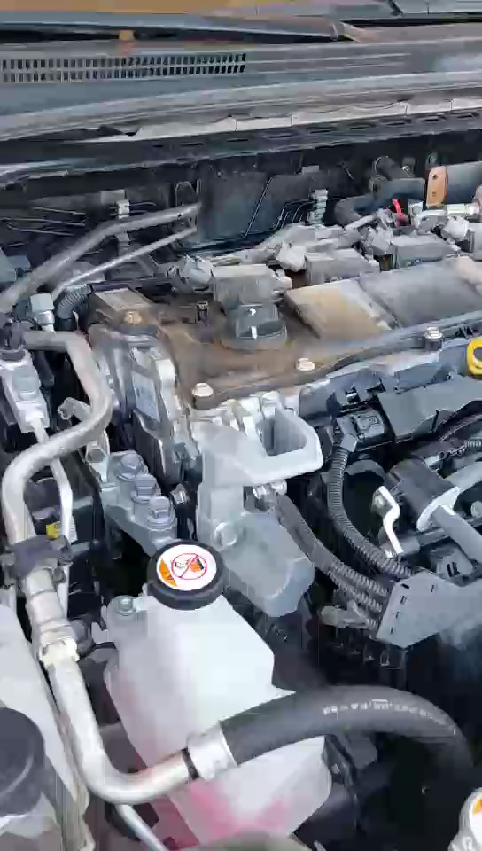 Toyota Camry GLE HEV  2023 video