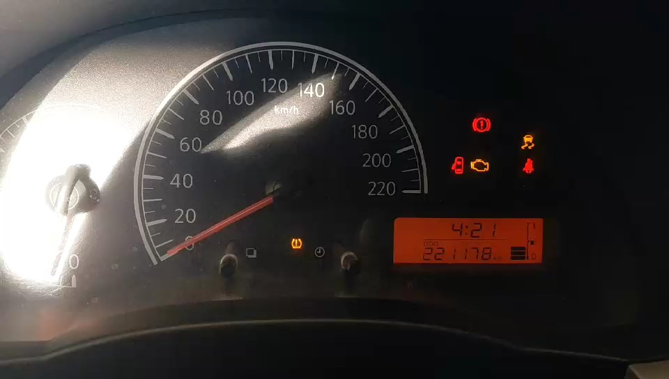 Nissan Sunny  2020 video