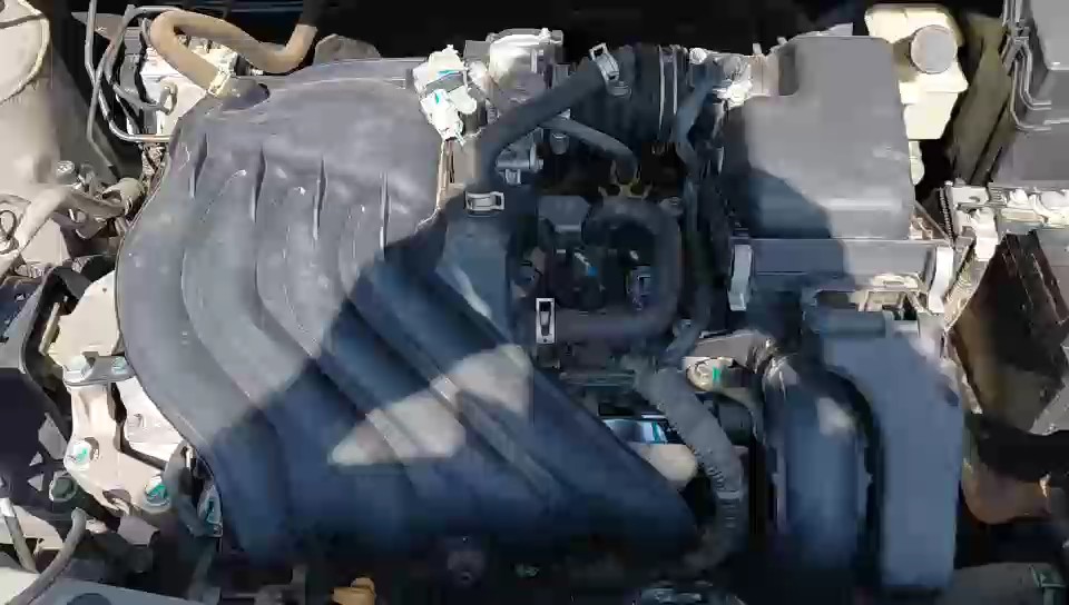 Nissan Sunny  2020 video