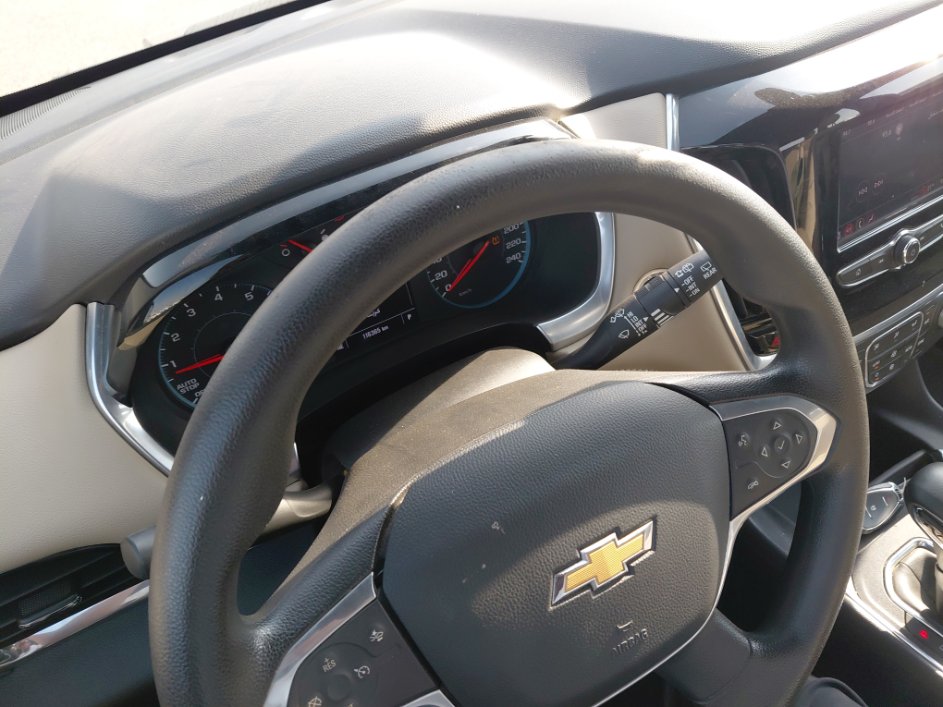 Chevrolet  Traverse  2022 image