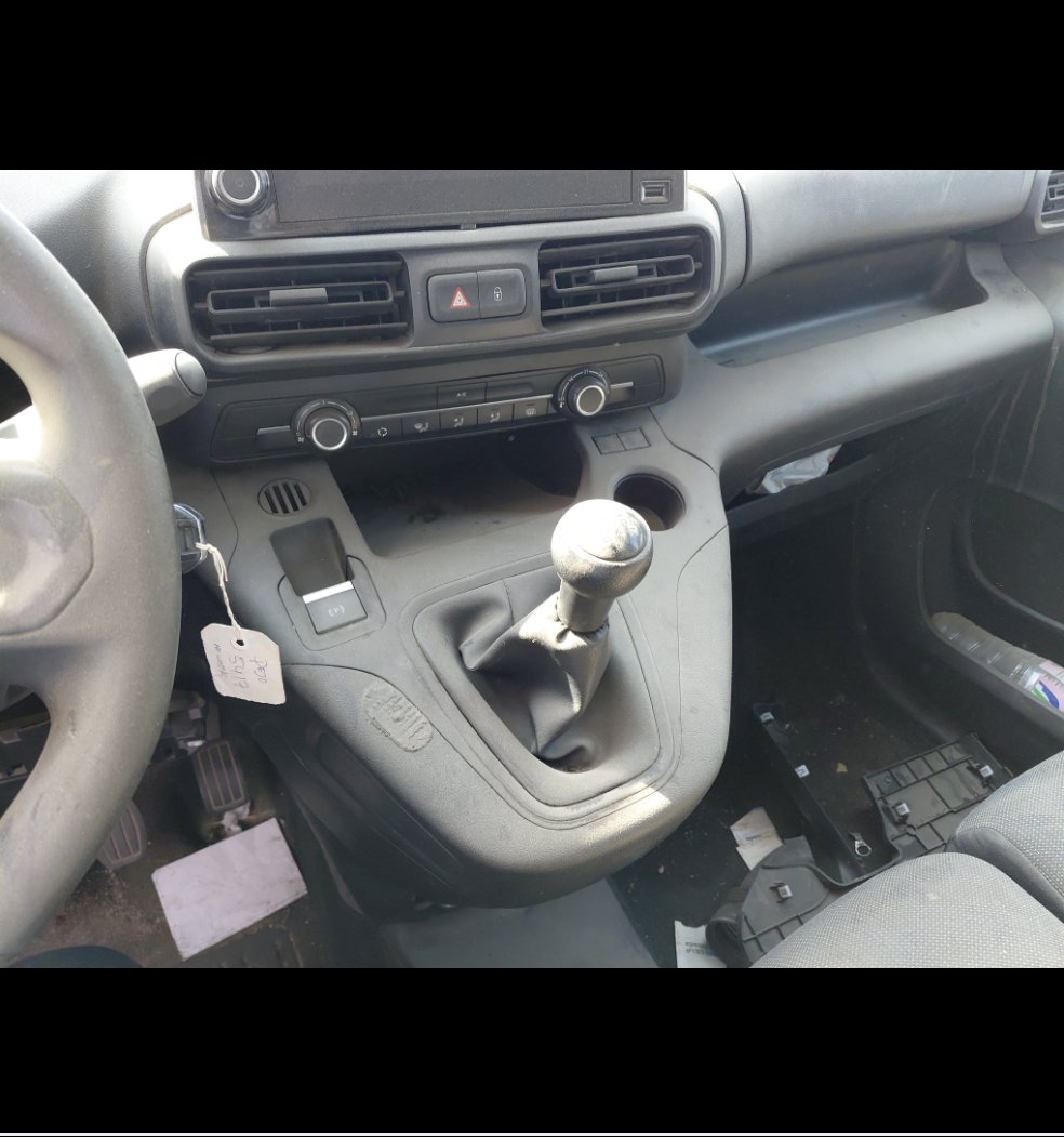 بيجو بارتنر  2023 image