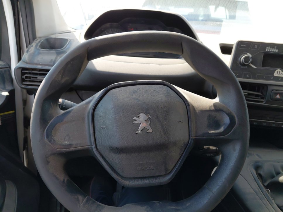 Peugeot  Partner  2022 image