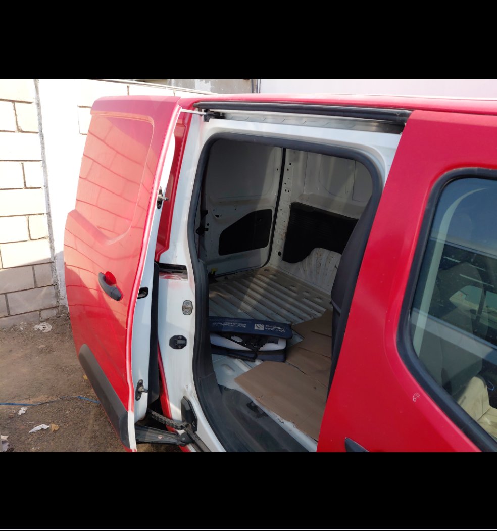 بيجو بارتنر  2023 image