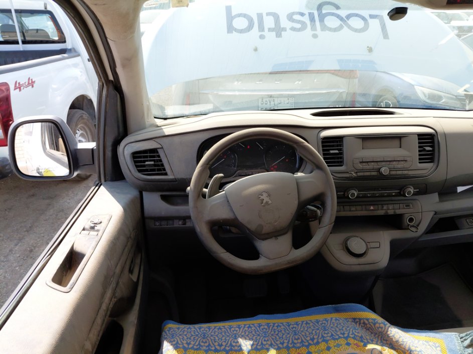 Peugeot  Expert Van  2022 image