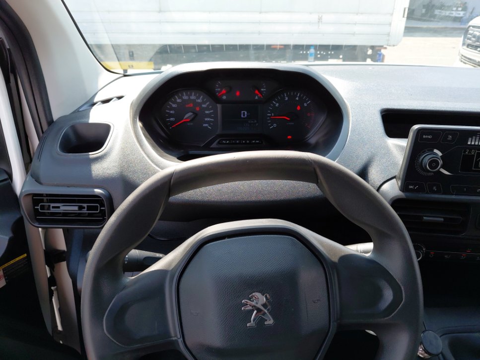 بيجو بارتنر  2022 image