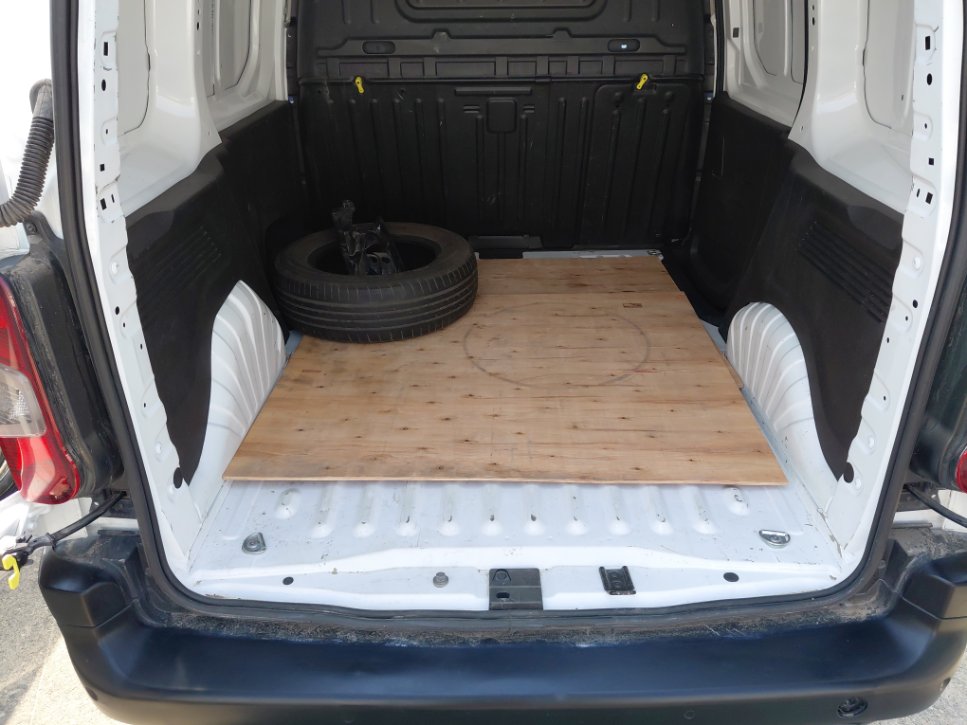 بيجو بارتنر  2022 image