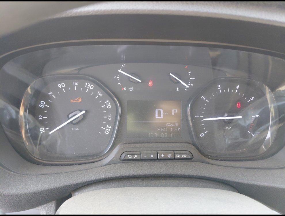 بيجو اكسبرت فان  2022 image