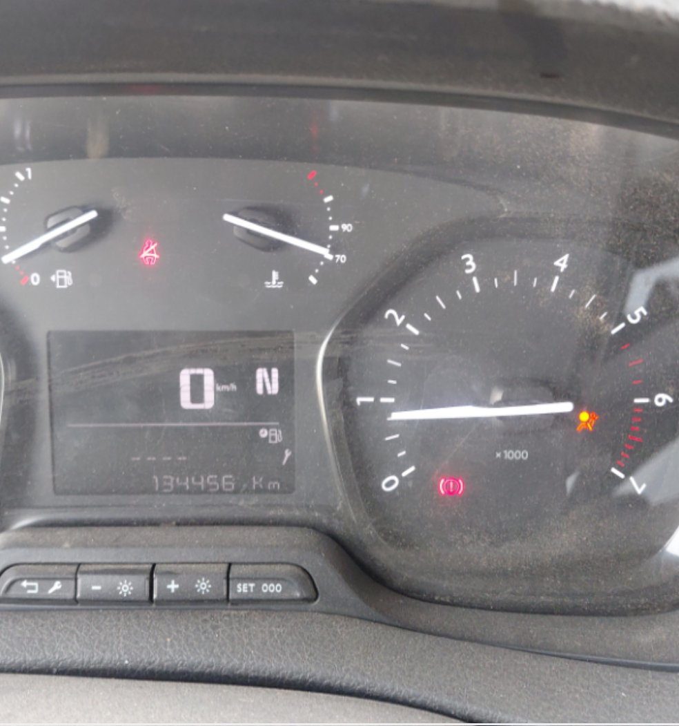 Peugeot  Expert Van  2022 image