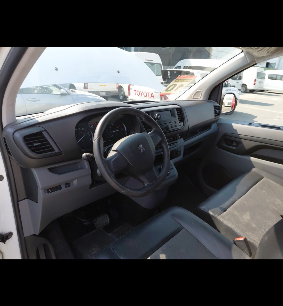 Peugeot  Expert Van  2022 image