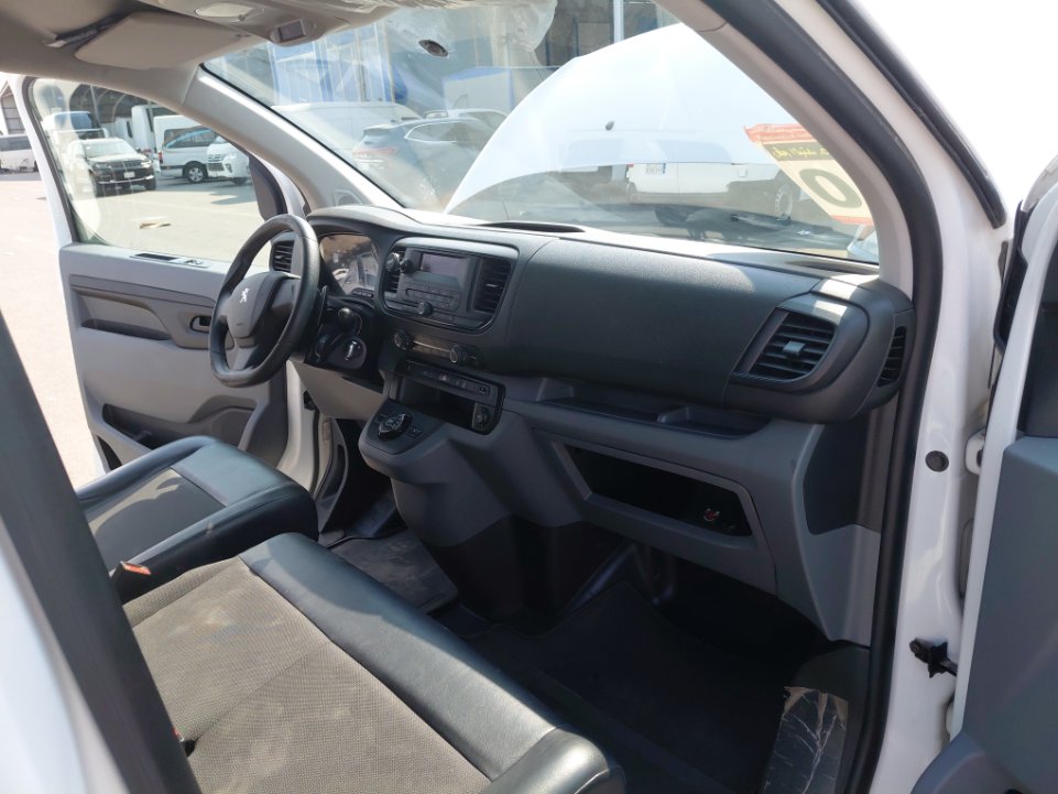 Peugeot  Expert Van  2022 image