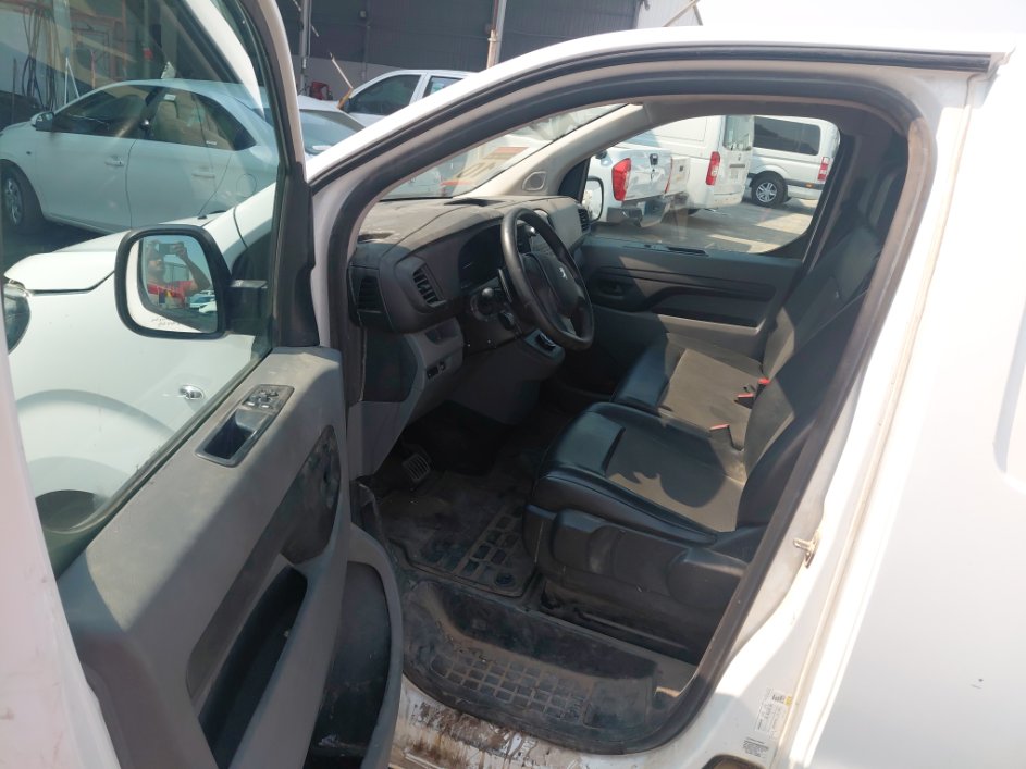 Peugeot  Expert Van  2022 image