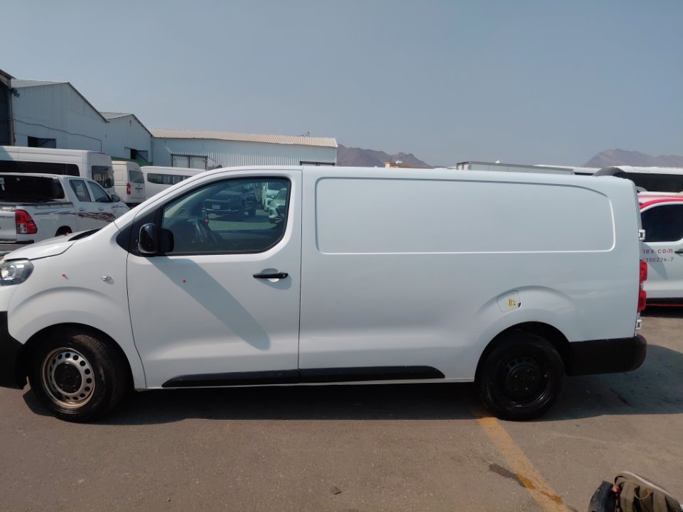 Peugeot  Expert Van  2022 image
