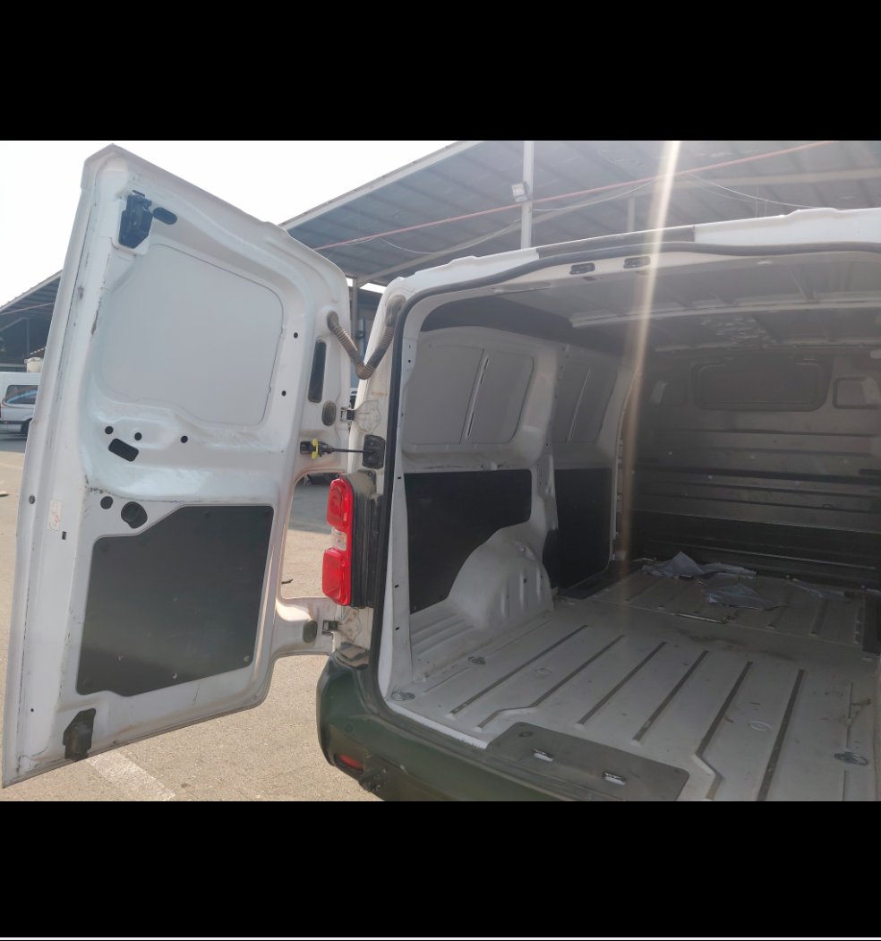 Peugeot  Expert Van  2022 image