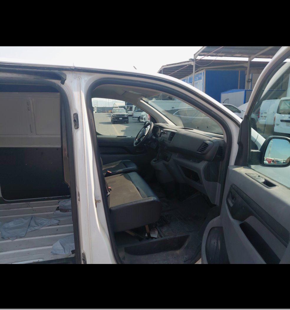 Peugeot  Expert Van  2022 image