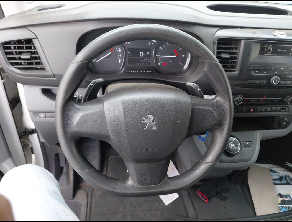 Peugeot  Expert Van  2022 image