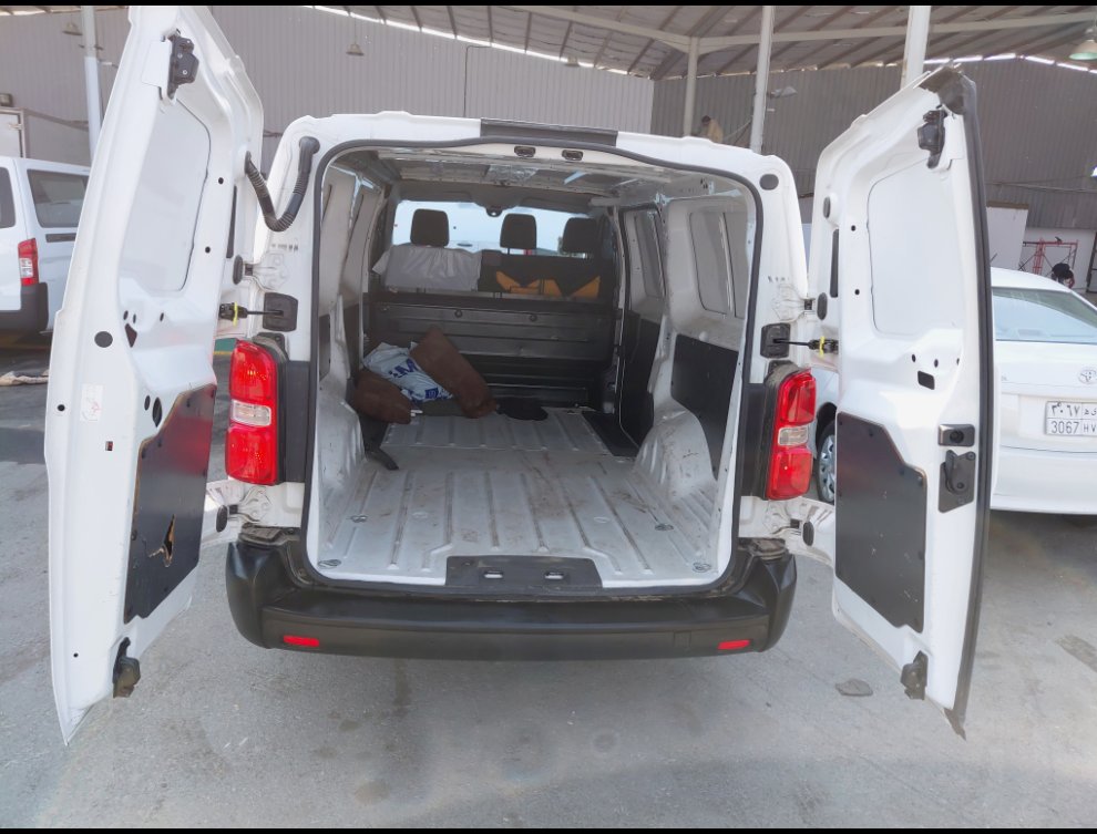 Peugeot  Expert Van  2022 image