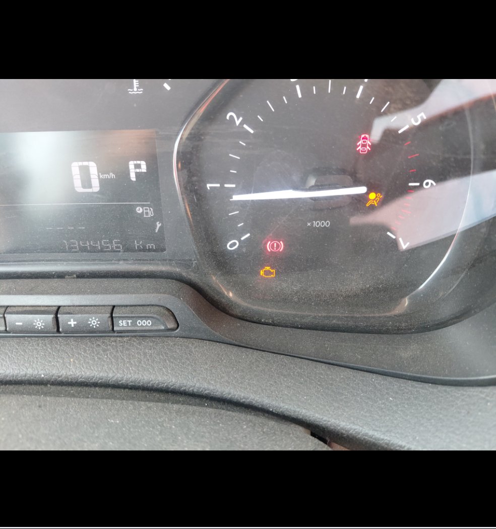 Peugeot  Expert Van  2022 image