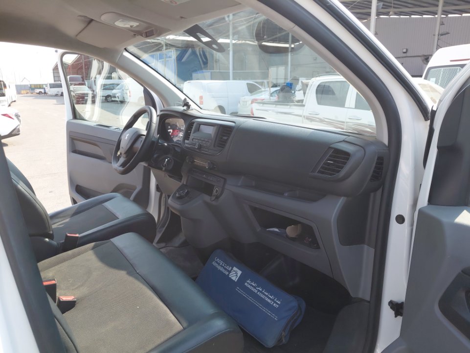 Peugeot  Expert Van  2022 image