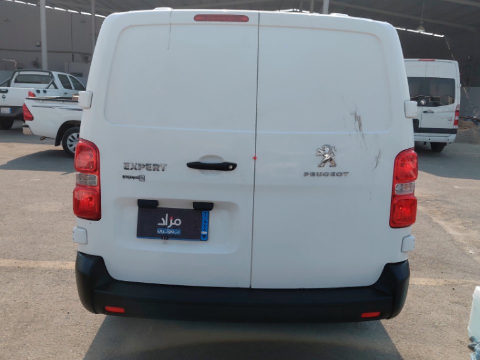 Peugeot  Expert Van  2022 image