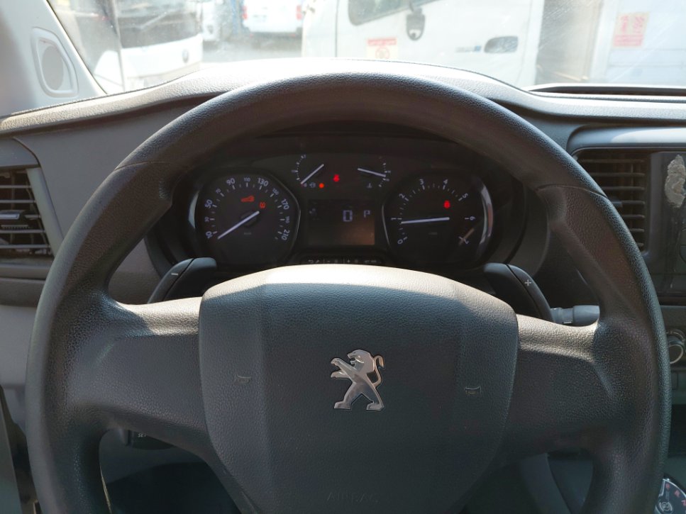 Peugeot  Expert Van  2022 image