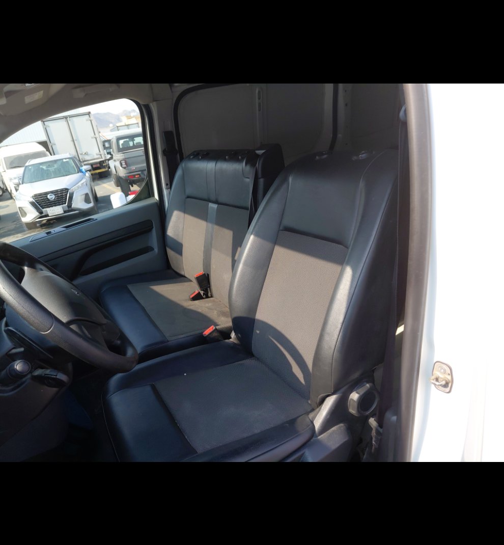 Peugeot  Expert Van  2022 image