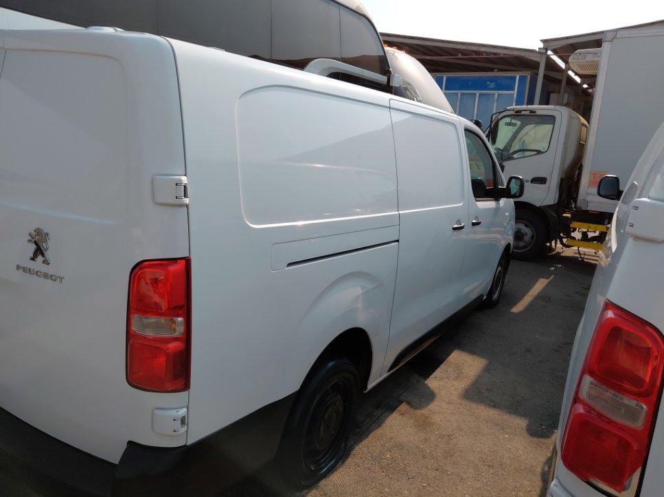 Peugeot  Expert Van  2022 image
