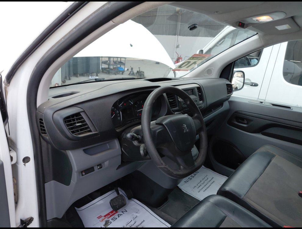 Peugeot  Expert Van  2022 image