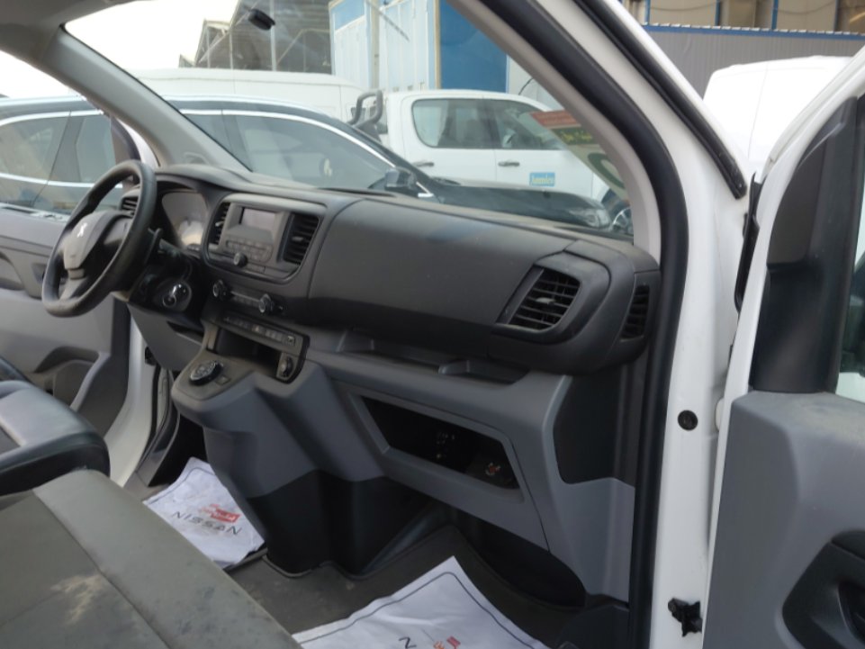 بيجو اكسبرت فان  2022 image