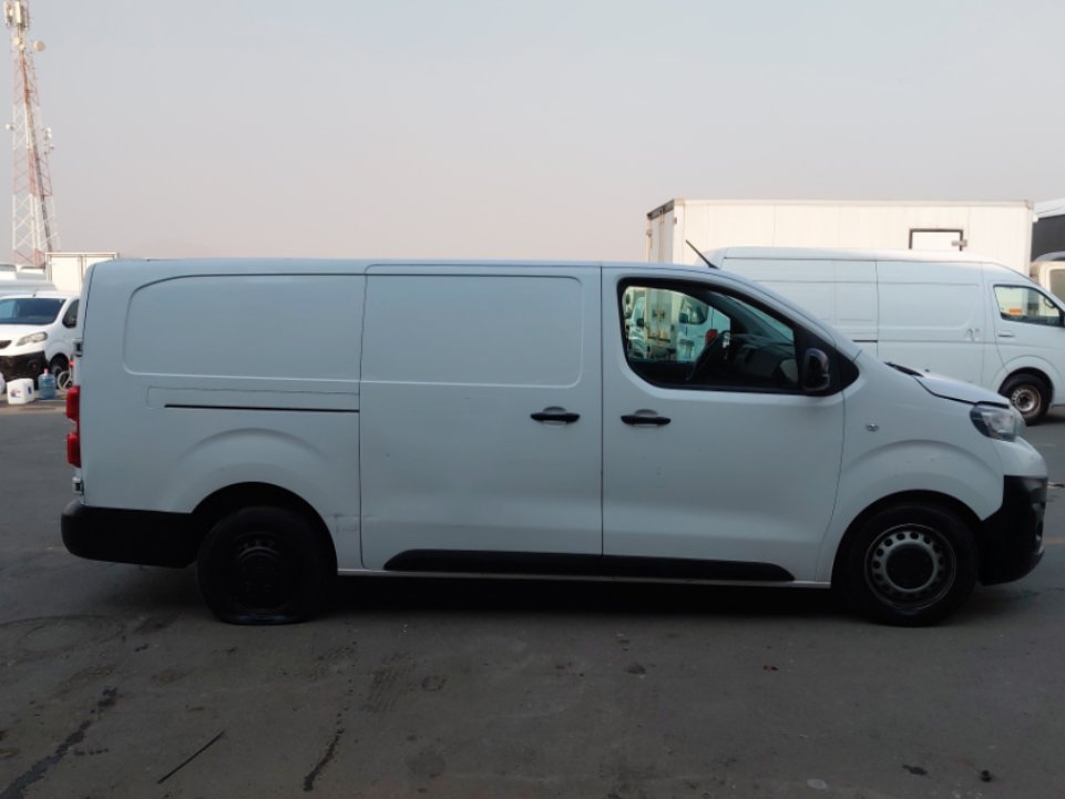 بيجو اكسبرت فان  2022 image