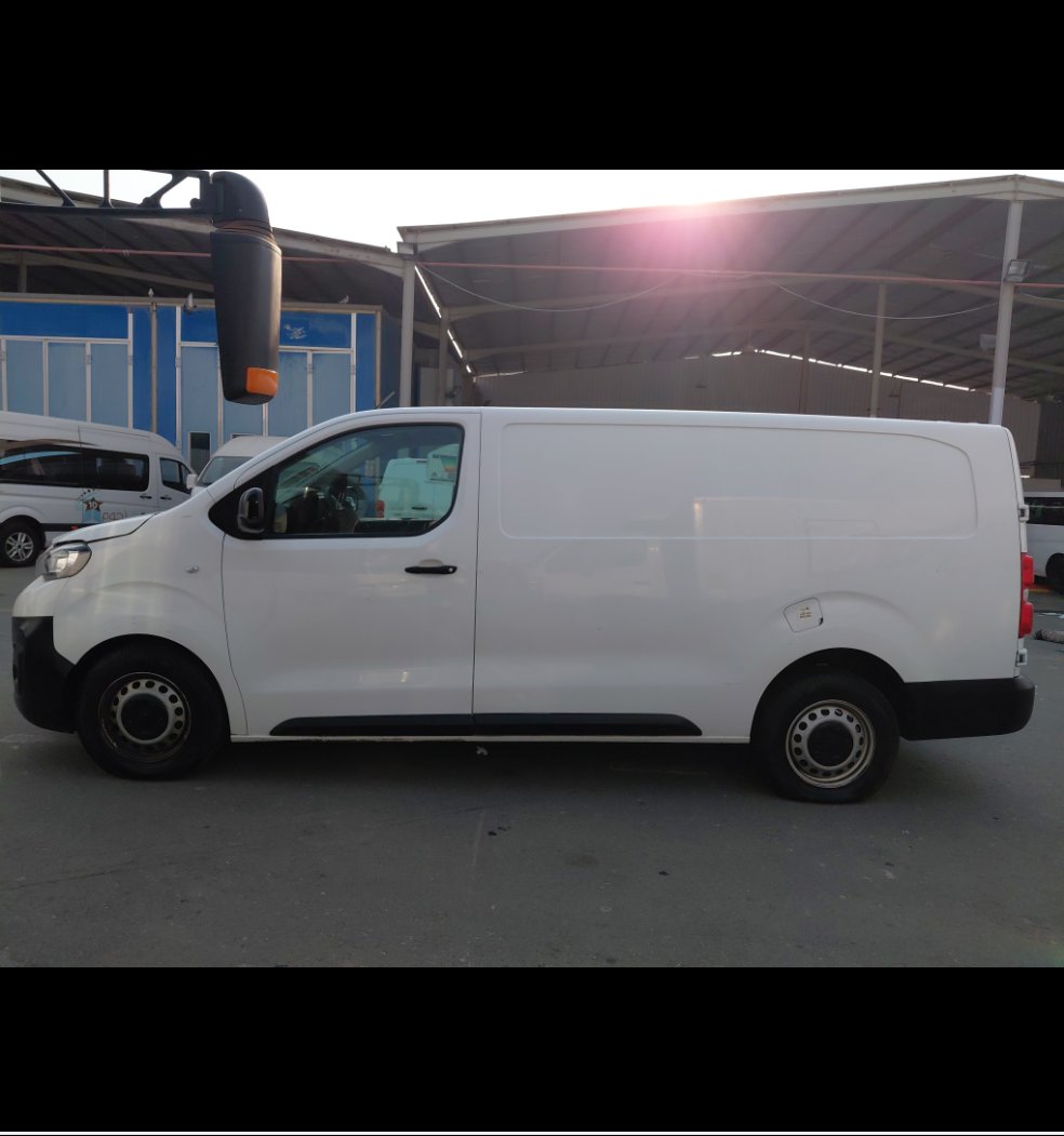 Peugeot  Expert Van  2022 image