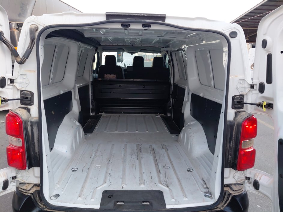 Peugeot  Expert Van  2022 image