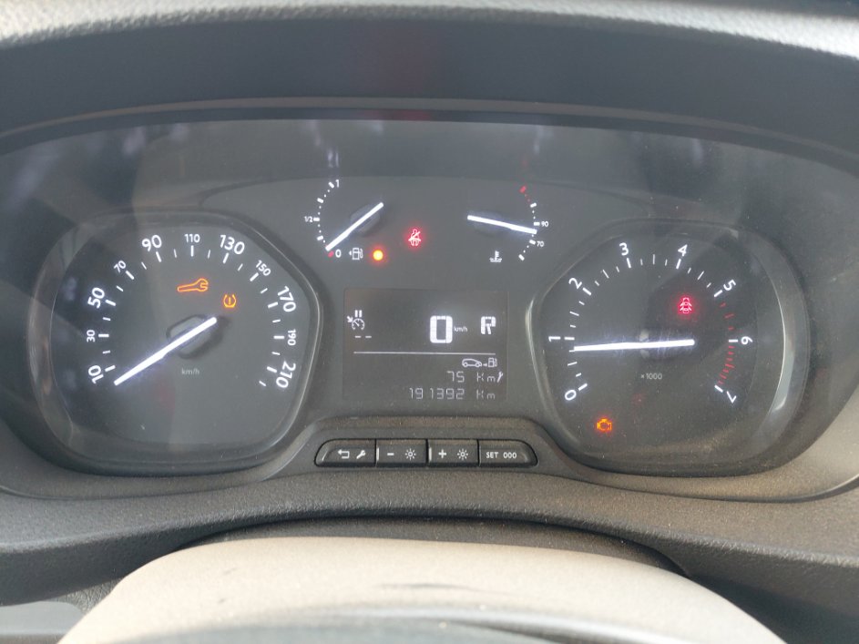 Peugeot  Expert Van  2022 image