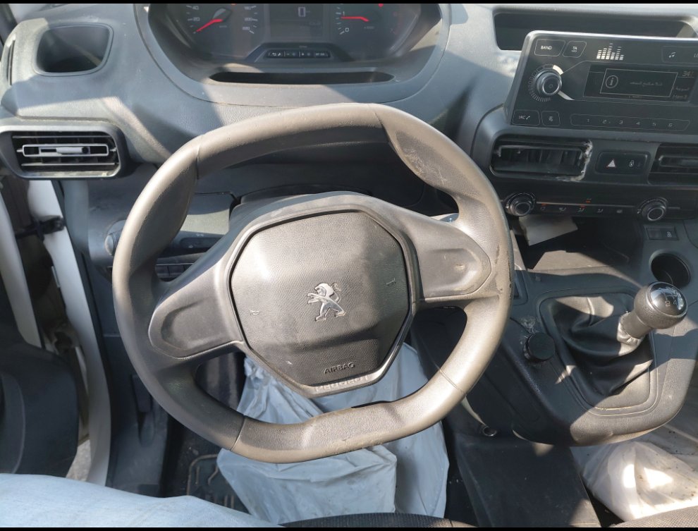 بيجو بارتنر  2022 image