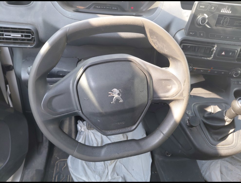 بيجو بارتنر  2022 image