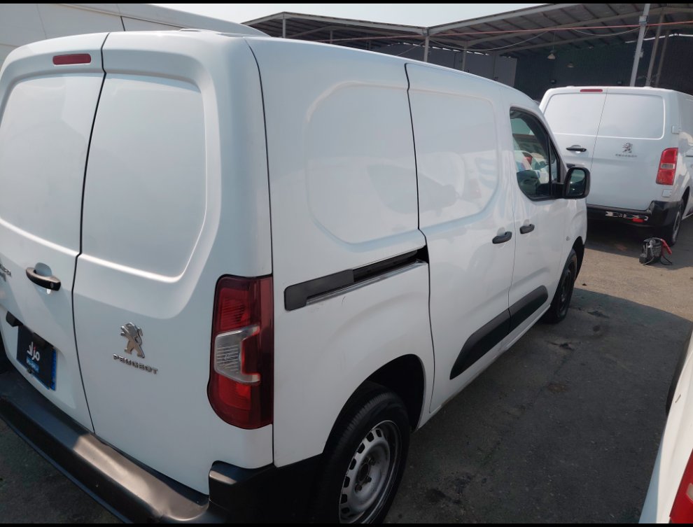 بيجو بارتنر  2022 image