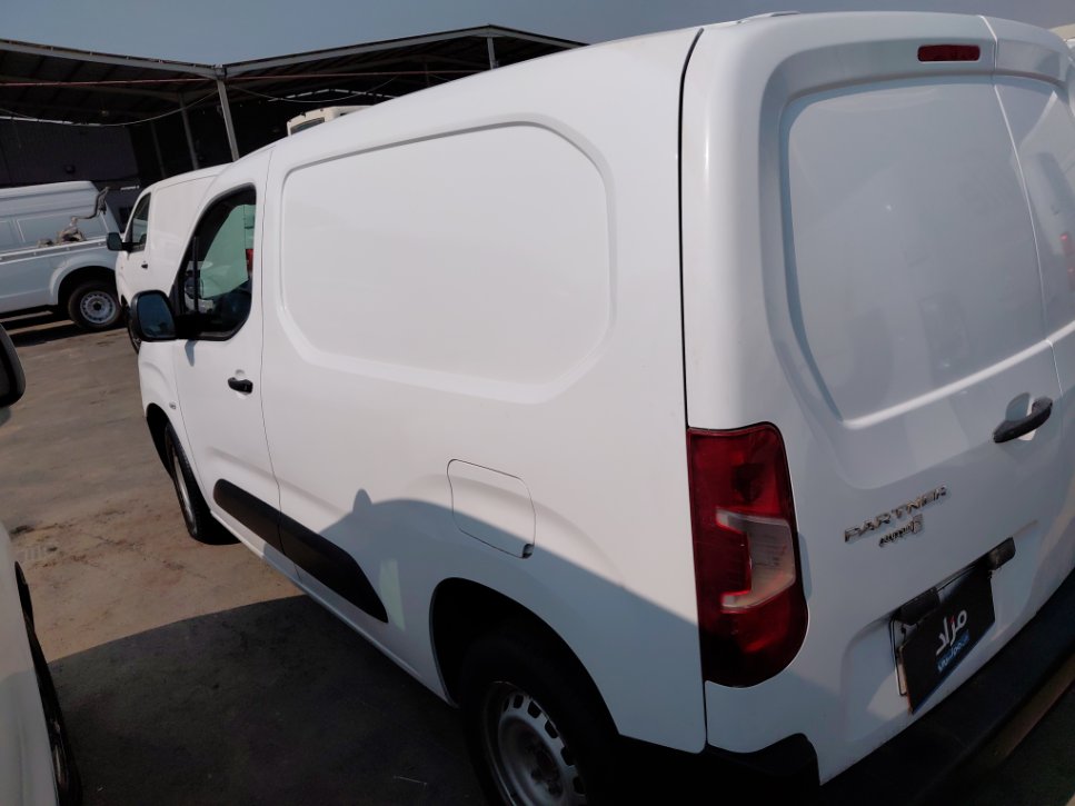 Peugeot  Partner  2022 image