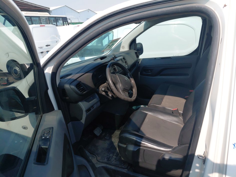 Peugeot  Expert Van  2022 image